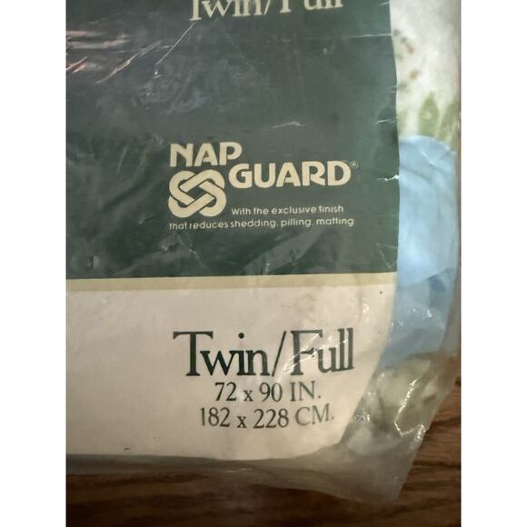 Lady Pepperell Blanket Karen Blue Floral Twin/Full Vintage Satin Trim 72x90 NOS - Picture 3 of 9